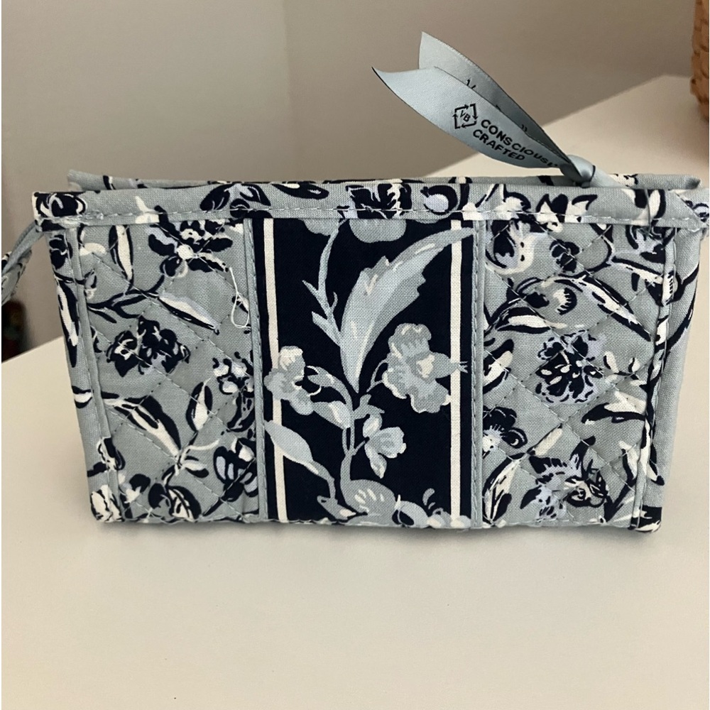 Vera Bradley cosmetic case